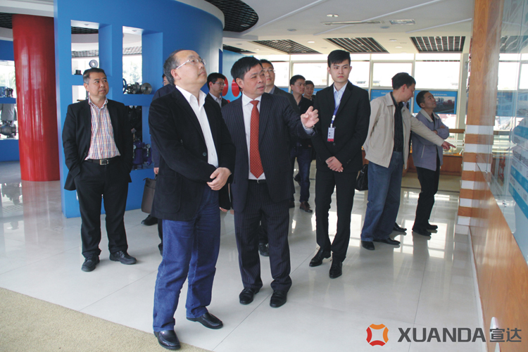 浙江省科技廳廳長周國輝到宣達(dá)集團(tuán)調(diào)研